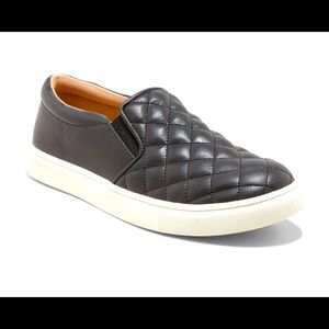 Women's Reese Wide Width Memory Foam
Insole Sneakers - A New Dayr Black